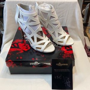 FERGALICIOUS white strappy heels Size 8.5 NEW